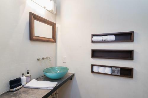 Colorado Ave East 327 - Bear Creek West