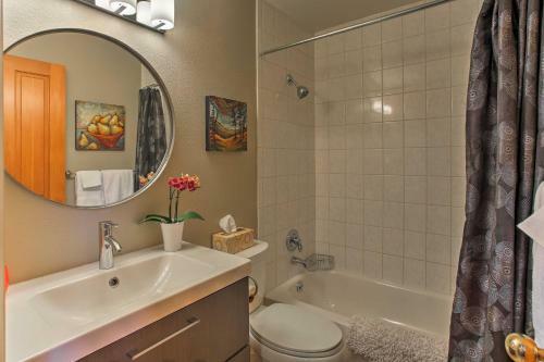 Cozy Vail Townhome With Views Near Shuttle Stop!