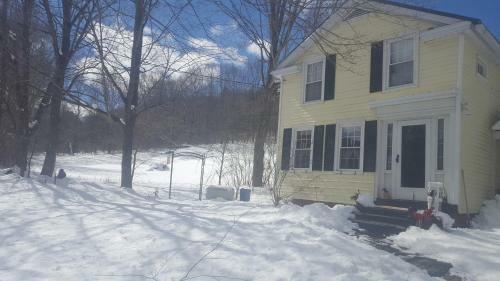 Bed & Breakfast A Meadow House