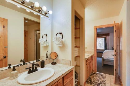 Enjoy Seclusion And Serenity At The Retreat