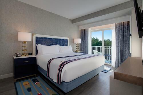 Hotel Fenwick Shores, Tapestry Collection By Hilton