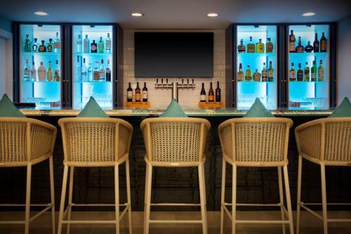 Hotel Fenwick Shores, Tapestry Collection By Hilton