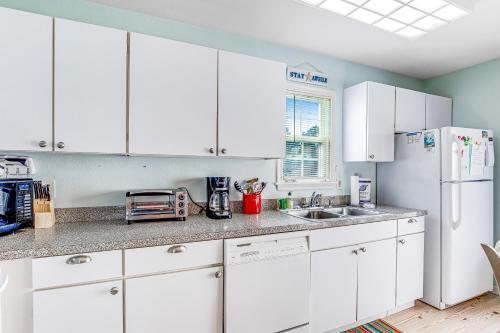Bahamas Beach Cottages - 602 New Providence