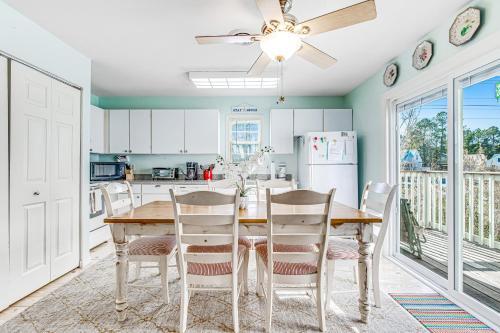 Bahamas Beach Cottages - 602 New Providence