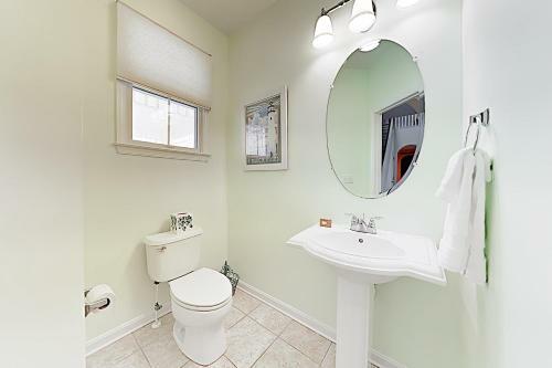 New Listing! Waterfront Home With Screened Porch Home