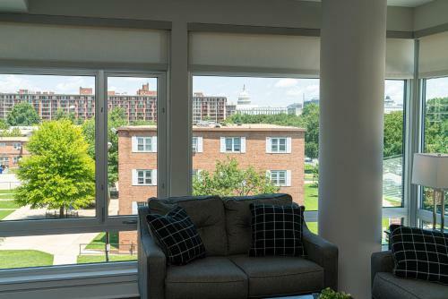 Waterfront Apartments 30 Day Rentals