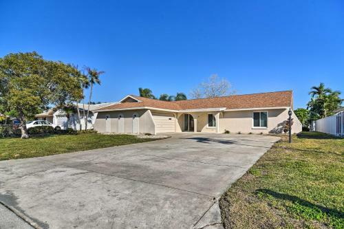 Updated Apollo Beach Home With New Dock And Hot Tub!