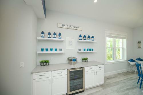 Anna Maria Beach House By Ami Locals