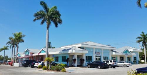 Beach Bungalow - 2204 Unit B