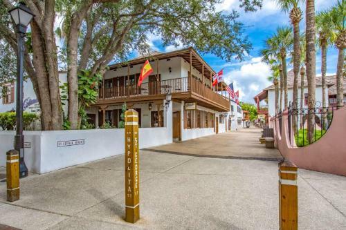 Villa Barefoot Hideaway Family Beachfront Retreat