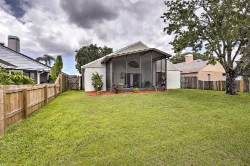 Lakefront Brandon Home With Patio And Screened Lanai!