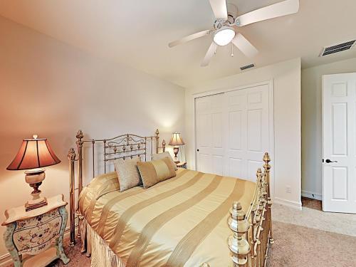 New Listing! Upscale Home With Caged Pool & Lanai Home