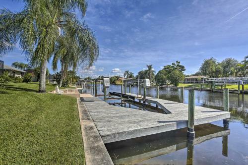Canalfront Cape Coral Retreat Private Dock And Pool