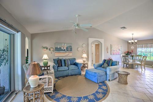 Single-story Cape Coral Home Golf And Grill!