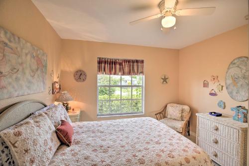 Single-story Cape Coral Home Golf And Grill!