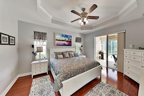 Canalfront Beauty With Private Heated Pool & Garage Home