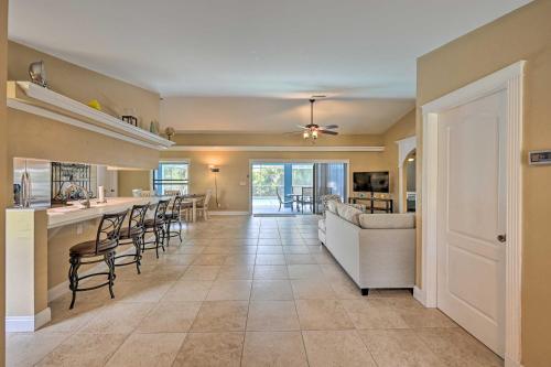 Bright And Airy Cape Coral Home With Lanai And Pool