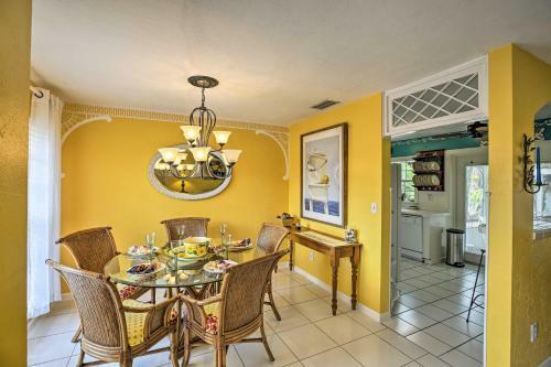 Cute Cape Coral Escape With Yard Near Downtown!