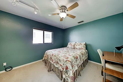 Apartamento Dolphin - Canalfront Retreat - Heated Pool & Patio Duplex