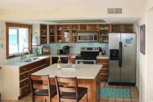 Apartamento Oceanfront Belleair Beach Condo With Gulf Views!