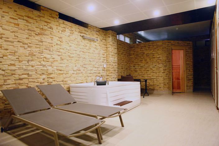 Modern Hotel