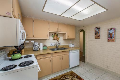 Coconut Breeze III Home