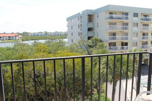 Quiet Waters By Florida Lifestyle Vacation Rentals
