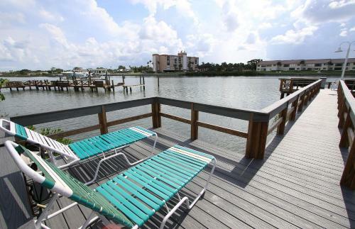 Quiet Waters By Florida Lifestyle Vacation Rentals
