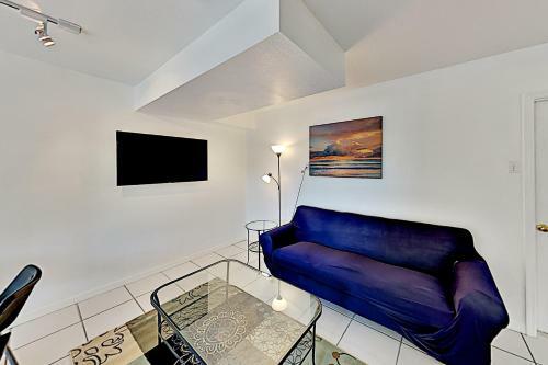 Coastal Getaway - Game Room - Stroll To Beach Home