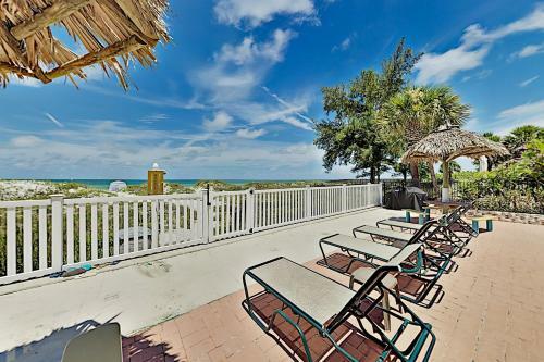 Apartamento Gulf-view Condo With Balcony, Pool & Beach Access Condo