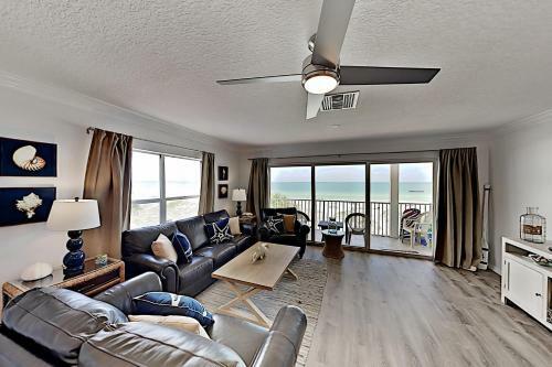 Apartamento Gulf-view Condo With Balcony, Pool & Beach Access Condo
