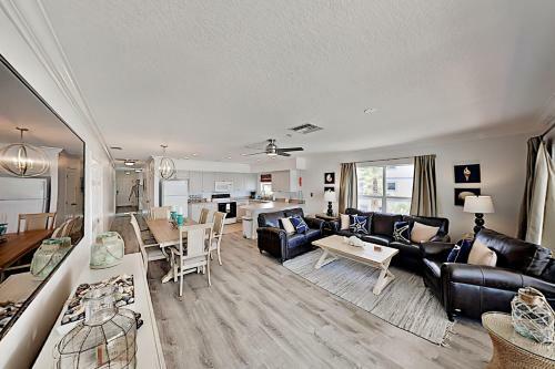 Apartamento Gulf-view Condo With Balcony, Pool & Beach Access Condo