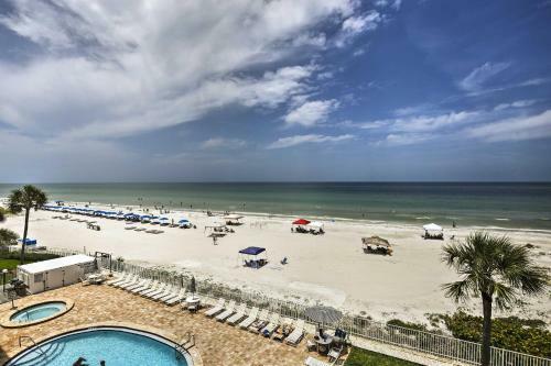 Apartamento Cozy Beachfront Indian Shores Condo With Pool Access!