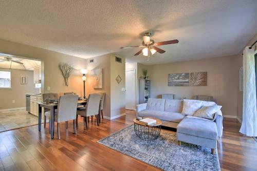 Indian Shores Townhome With Pool Access And Kayaks