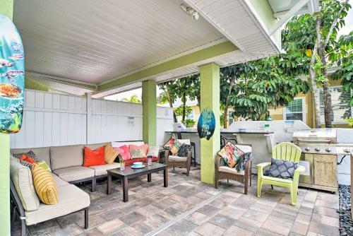 Driftwood Beach Cottage - Walk To Clearwater Bch