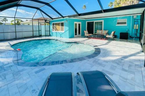 Clearwater Beach Home With Patio - Walk To Beach