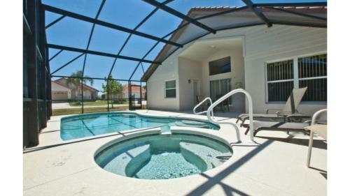 Solana - 4 Bedrooms House W/pool-4652so
