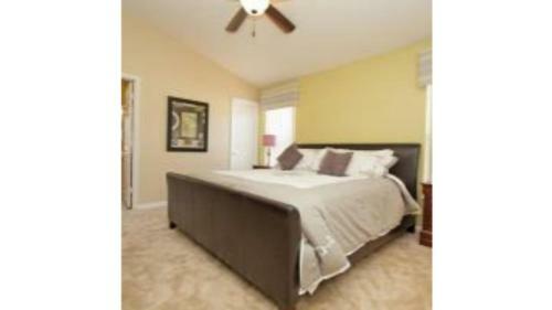 Solana - 4 Bedrooms House W/pool-4652so