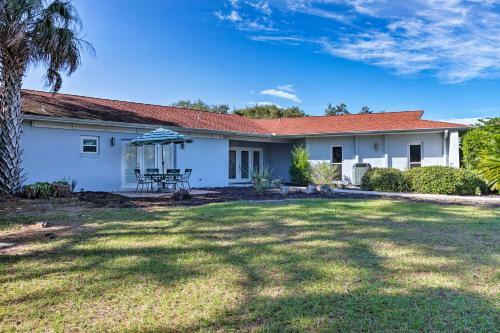 Updated Waterfront Crystal River Retreat With Dock!