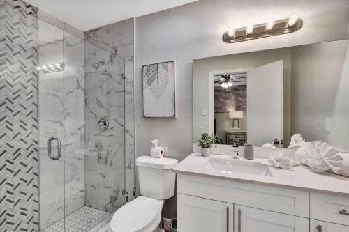 Private Pool Beautiful Updated 4br Home 2bth