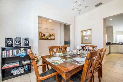 351 Birkdale Street Villa #221585 Villa
