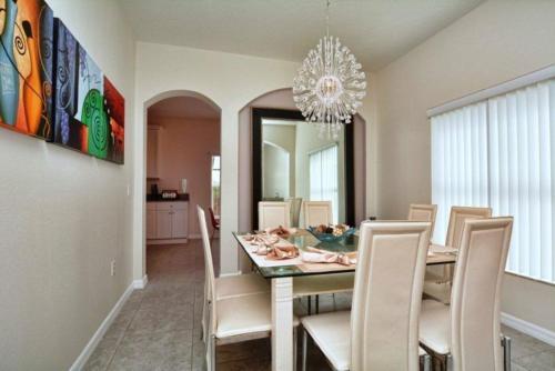 Balmoral Villa 616