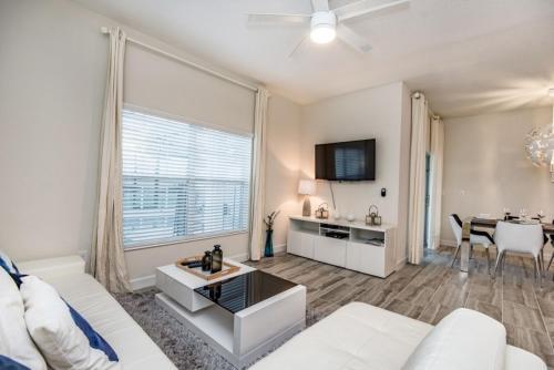 Villa Four Bedrooms Champions Gate 1594mvd