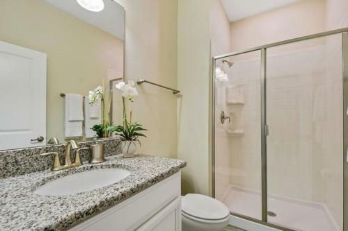 Modern 4 Bed 3 Bath Townhome In Championsgate Golf Resort