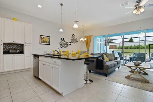 Three Bedrooms With Pool Festival 282