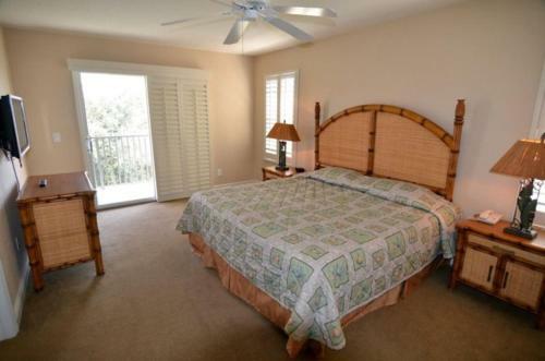 4 Bed 3.5 Bath Townhome In Regal Palms Resort
