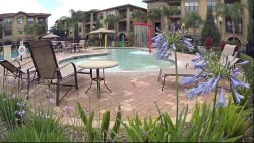 Beautiful 4 Bedroom 3 Bath Condo In Bella Piazza