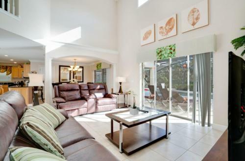 Multiple Vacation Homes In A Golf Resort And Private Pool
