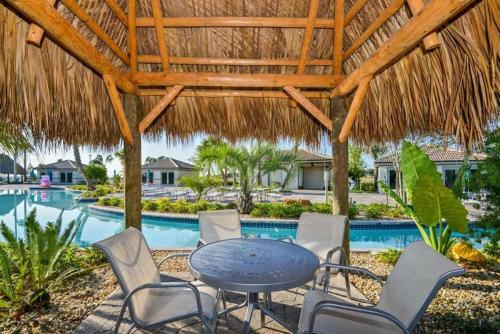 Modern 4 Bed 3 Bath Townhome In Championsgate Golf Resort