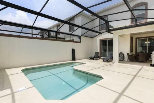 Modern 4 Bed 3 Bath Townhome In Championsgate Golf Resort